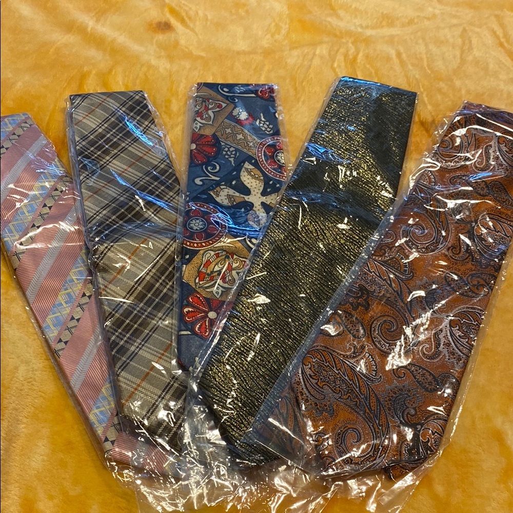 Elegant Men's Tie Set - Multicolor